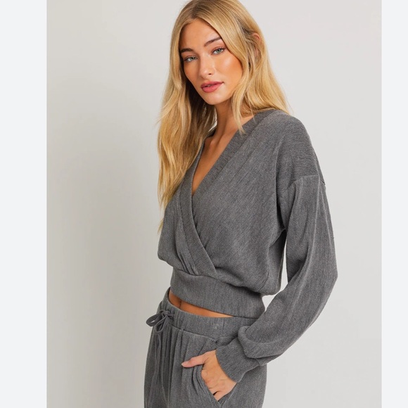 Gilli Sweaters - Gilli Charcoal V-Neck Sweater